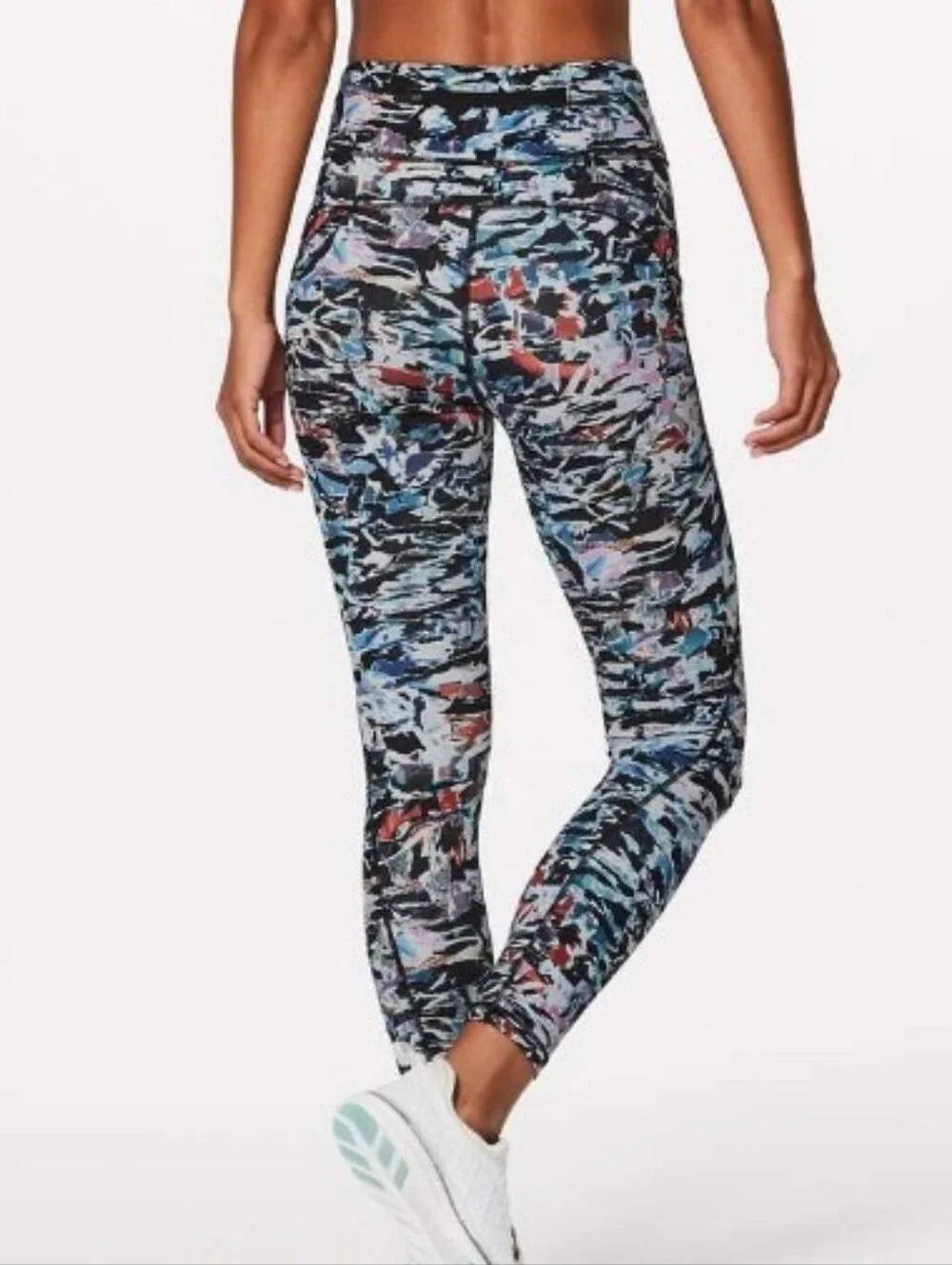 Size 6 Lululemon Leggings Break Free Culture Clash Athletic Leggings